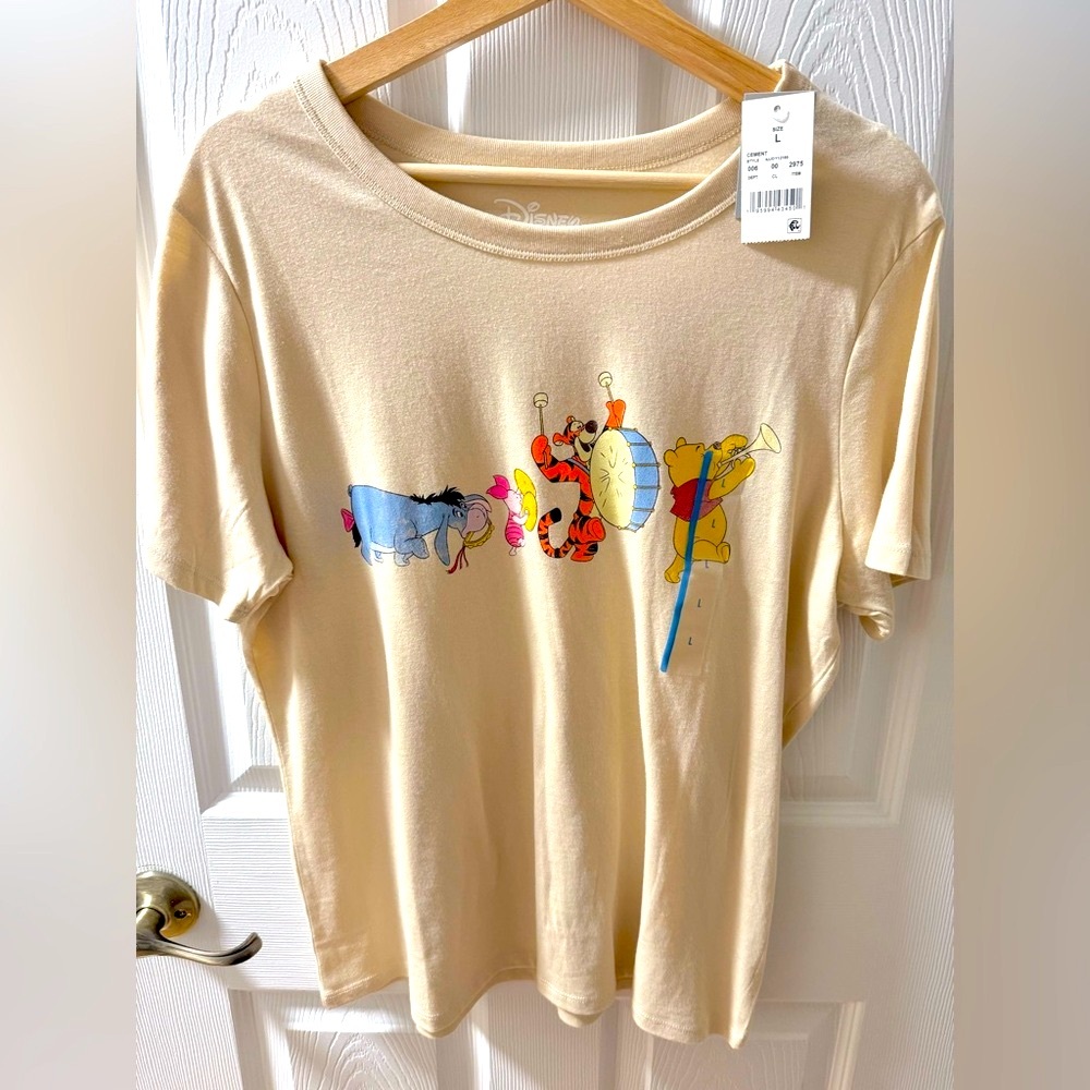 NEW Disney Winnie the Pooh and Friends Vintage Print Graphic T-Shirt
